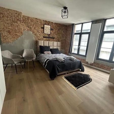 Cosy Room In Antwerp City Esterno foto
